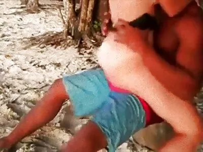 ഹോസ്പിറ്റലിൽ വെച്ച് സുന്ദരിയായ കോഴിക്കുഞ്ഞ് ചരിഞ്ഞു