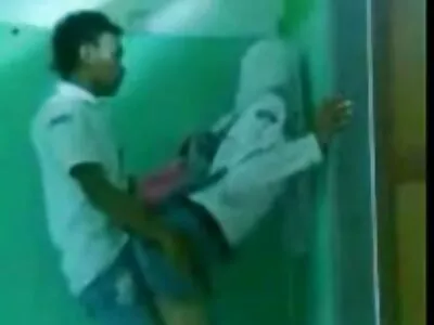 പുസികളെ എങ്ങനെ നക്കാമെന്ന് ചാനൽ താഷയെ ഓർമ്മിപ്പിക്കുന്നു